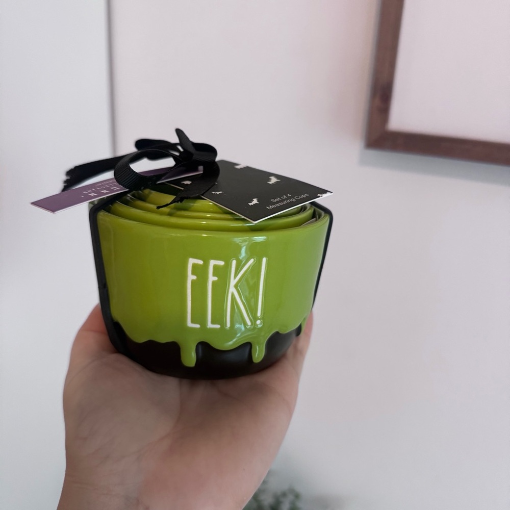 Rae Dunn New Black and Green Halloween Eek Drip Halloween Measuring Cup Set